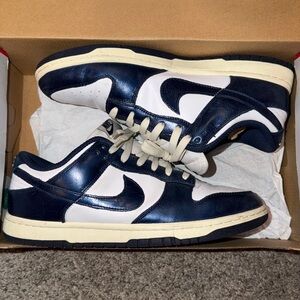 Nike Men's Sneakers - Dark Blue and White